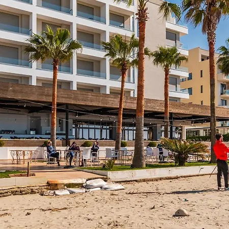 Coastal Chic Retreat By Ps Appartement Golem (Tirana)