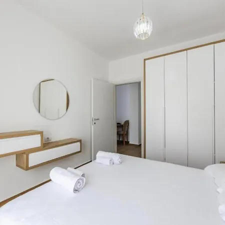 아파트 Coastal Chic Retreat By Ps
